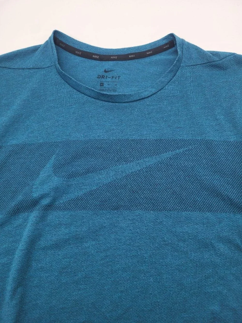 Nike Mens SZ XL Dri-Fit Breathe Graphic Short Sleeve T-Shirt AJ8004 301 - Picture 1 of 8